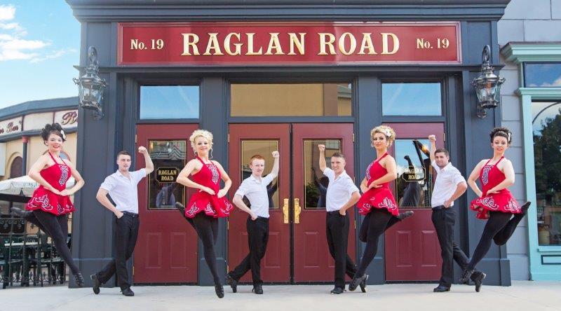 raglan-dancers